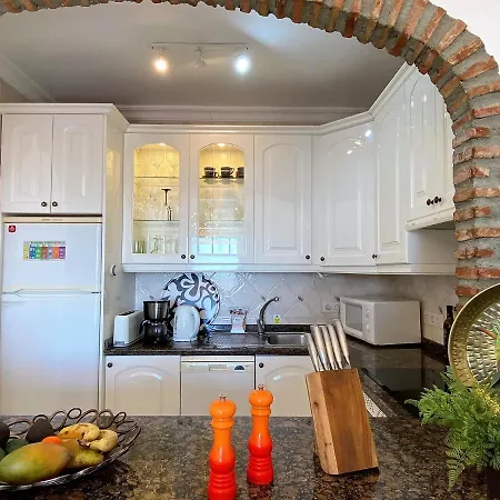 Oasis De Capistrano Rabat 27 Casasol * Nerja